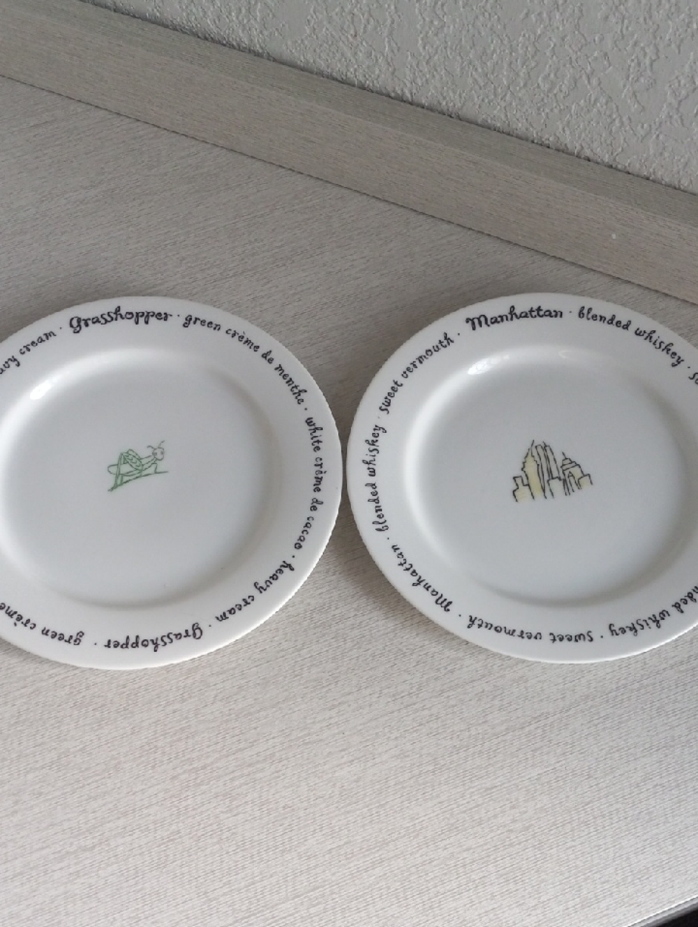 Pottery Barn Bar Lingo Set Of 2 Plates Grasshopper And Manhattan Replacements